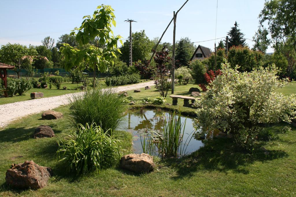 Malomdulo Farmhaz Konuk evi Pilisborosjenő Dış mekan fotoğraf